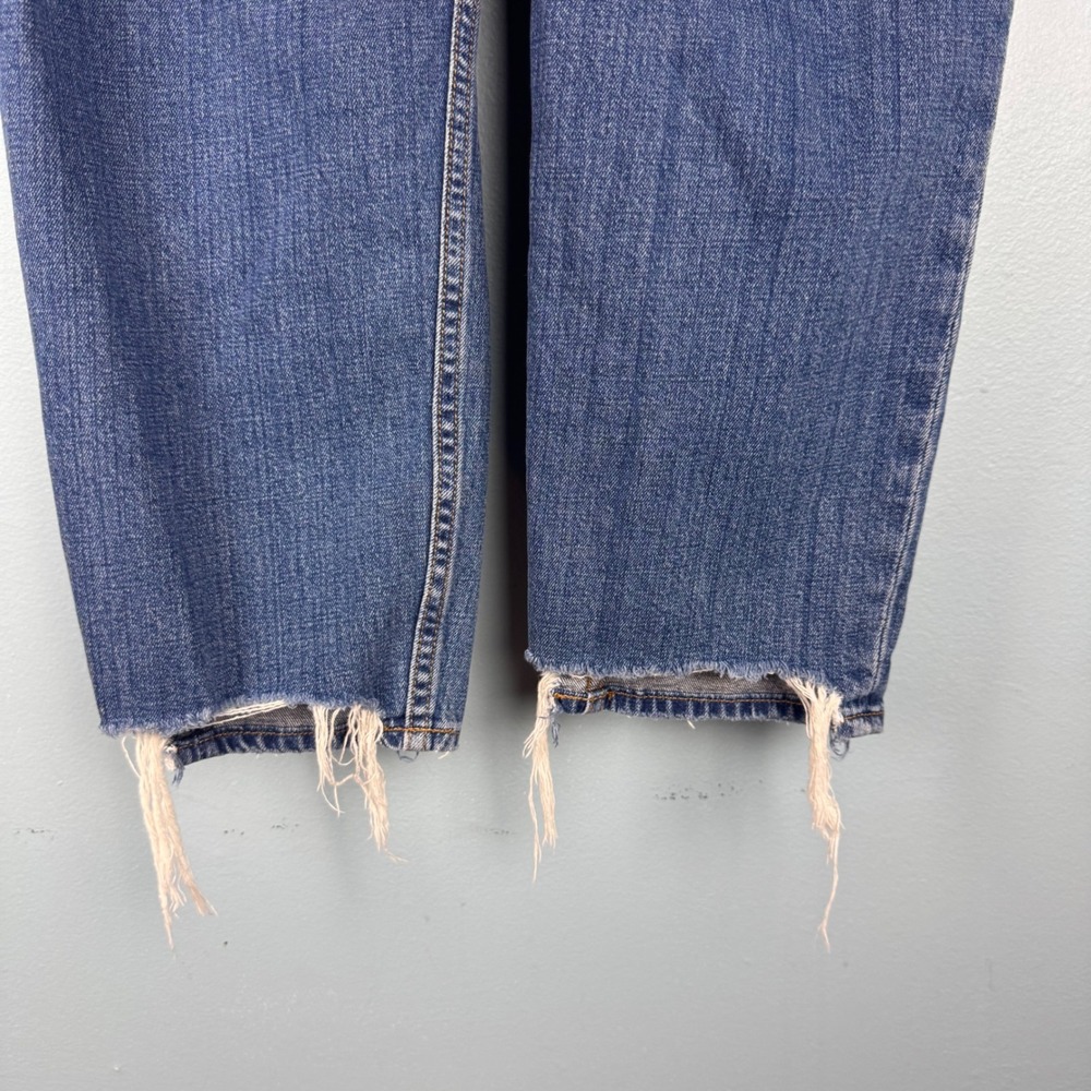 Abercrombie & Fitch Women's 30 10R Blue Mom High Rise Jeans Distressed Raw Hem - Picture 6 of 7